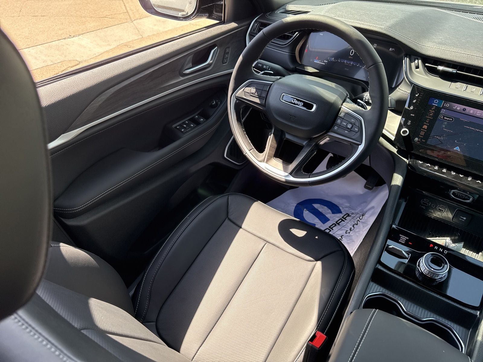 New 2026 Jeep Grand Cherokee L Limited AWD/4WD image 31