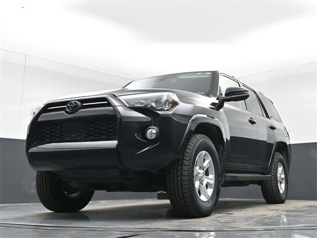 Used 2020 Toyota 4Runner SR5 image 35