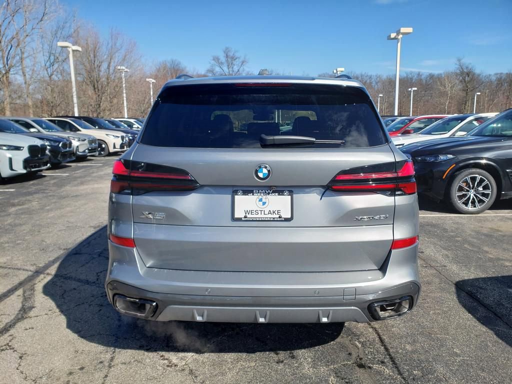 New 2026 BMW X5 xDrive40i w/ M Sport Package image 5