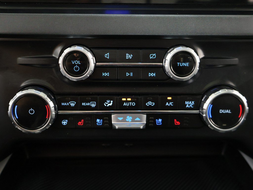 Used 2024 Ford F450 Limited w/ FX4 Off-Road Package AWD/4WD image 60