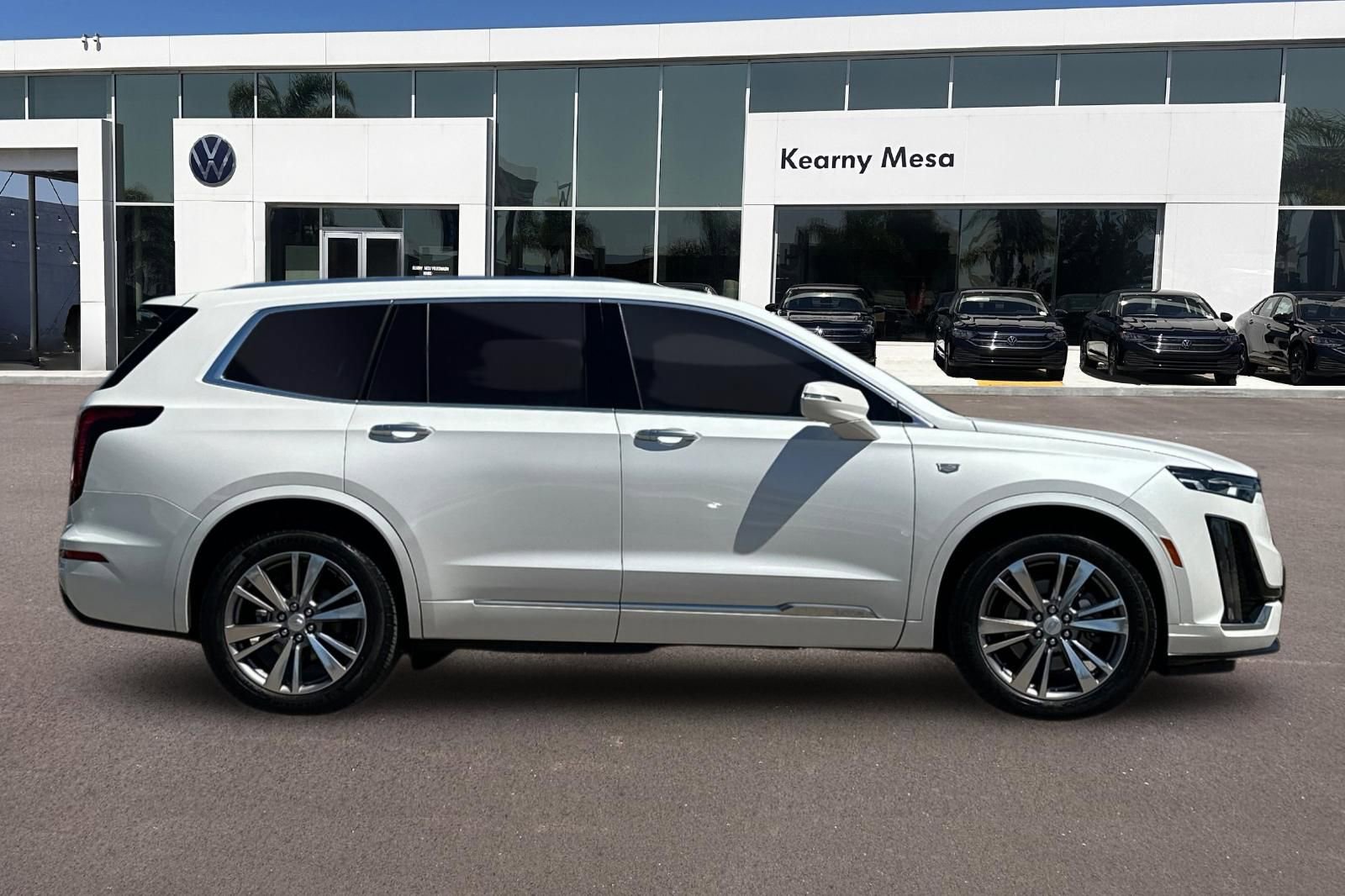 Used 2020 Cadillac XT6 Premium Luxury image 3