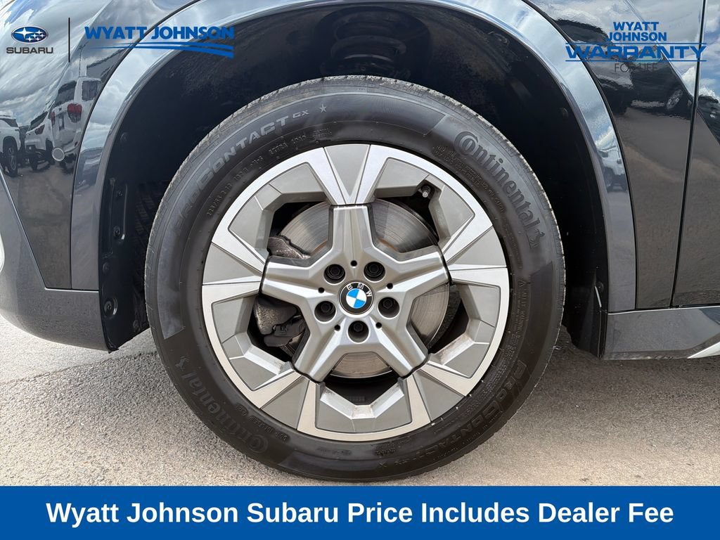 Used 2025 BMW X1 xDrive28i AWD/4WD image 3