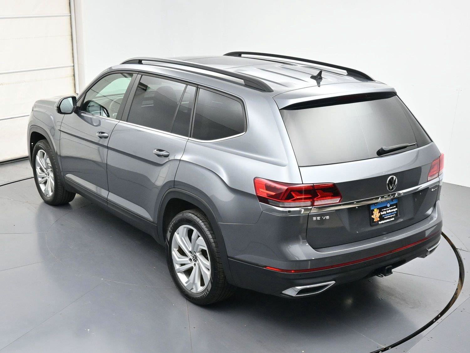Certified 2023 Volkswagen Atlas SE w/ Panoramic Sunroof Package AWD/4WD image 35