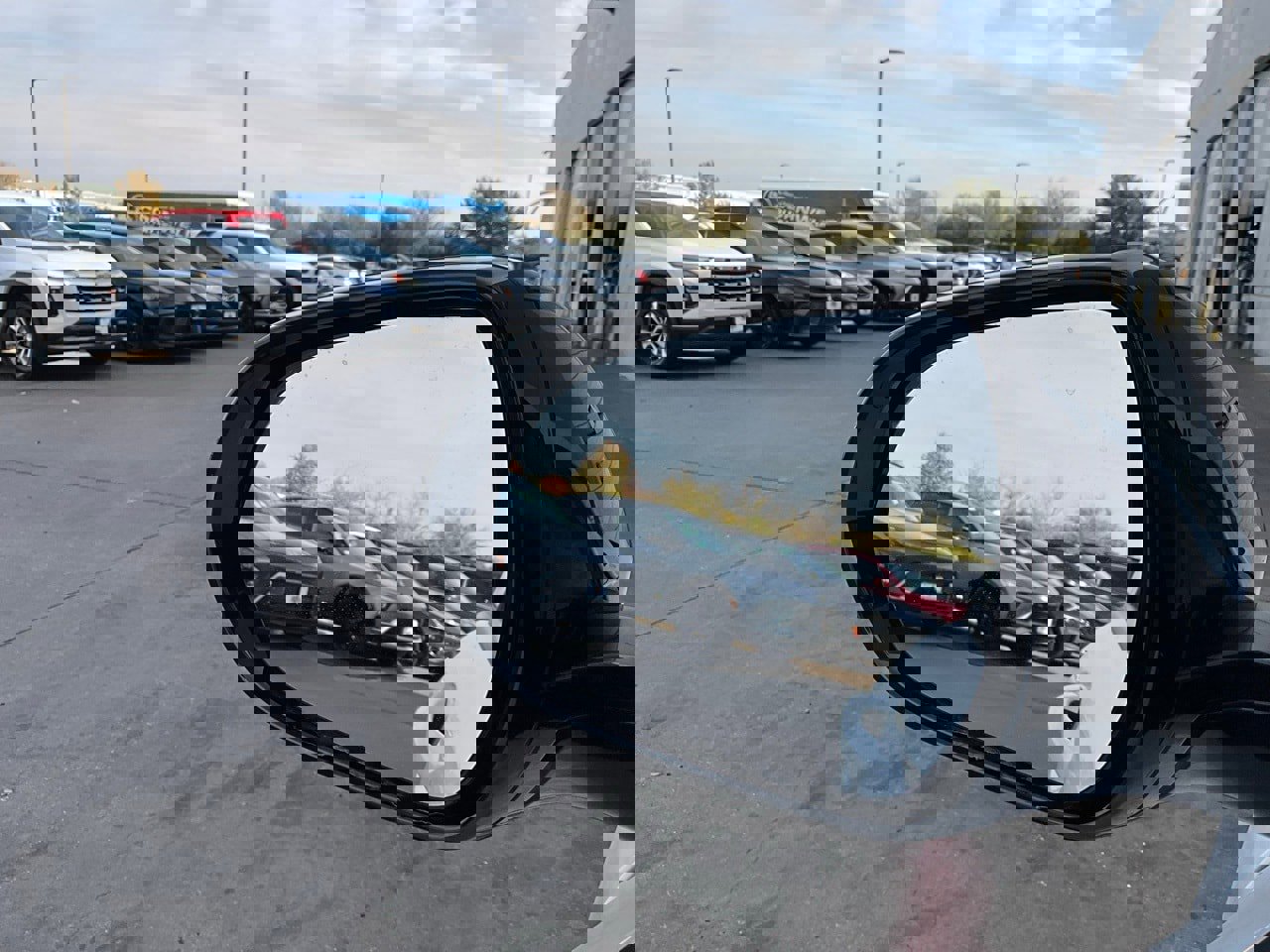 Used 2025 Buick Envista Sport Touring image 17