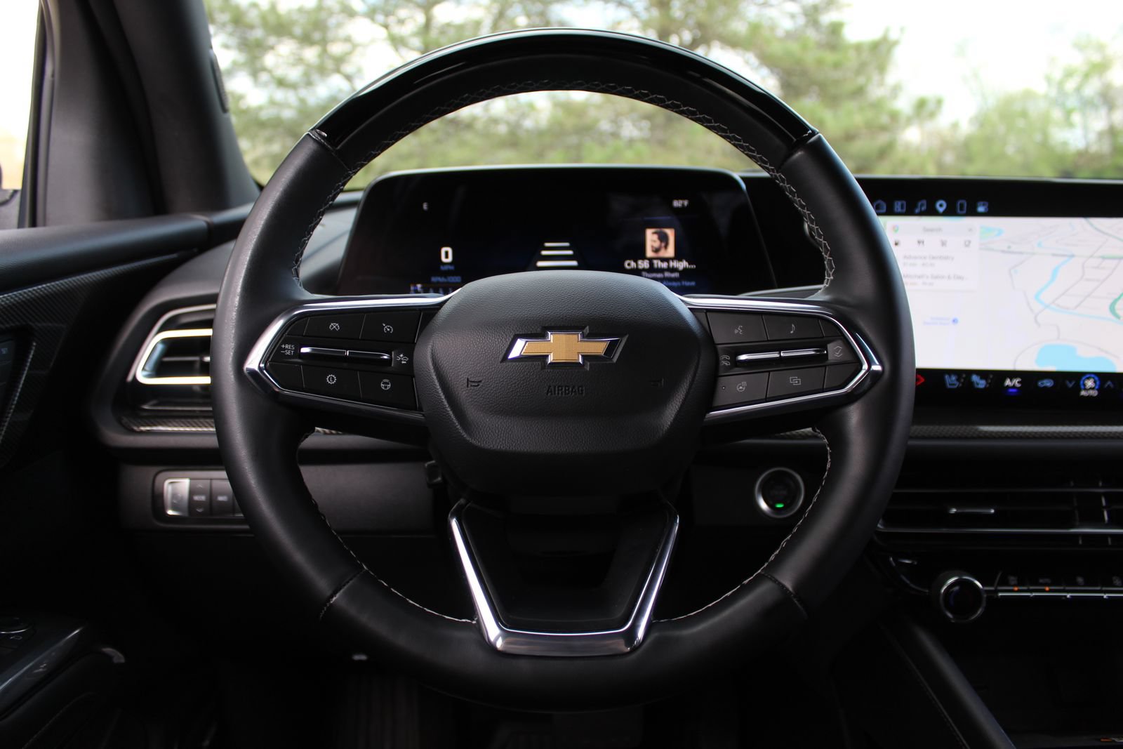 Used 2025 Chevrolet Traverse High Country w/ LPO, Floor Liner Package AWD/4WD image 17