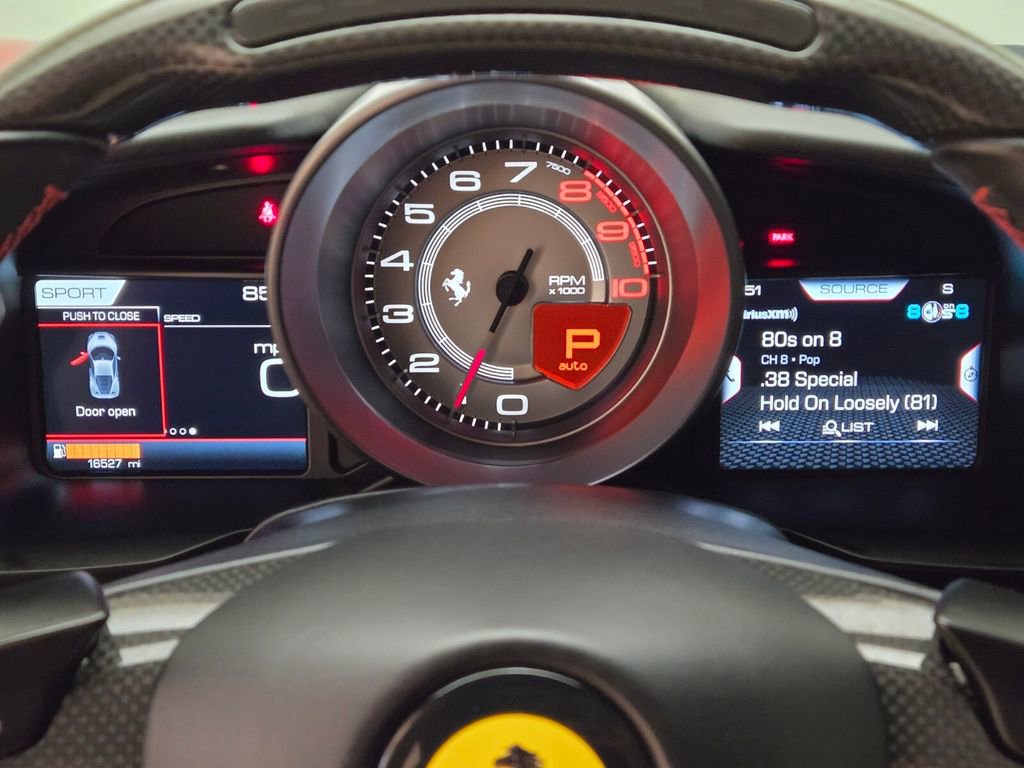 Used 2020 Ferrari F8 Tributo RWD image 33