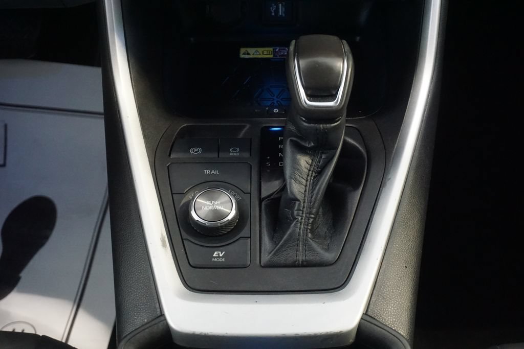 Certified 2023 Toyota RAV4 XSE AWD/4WD image 34