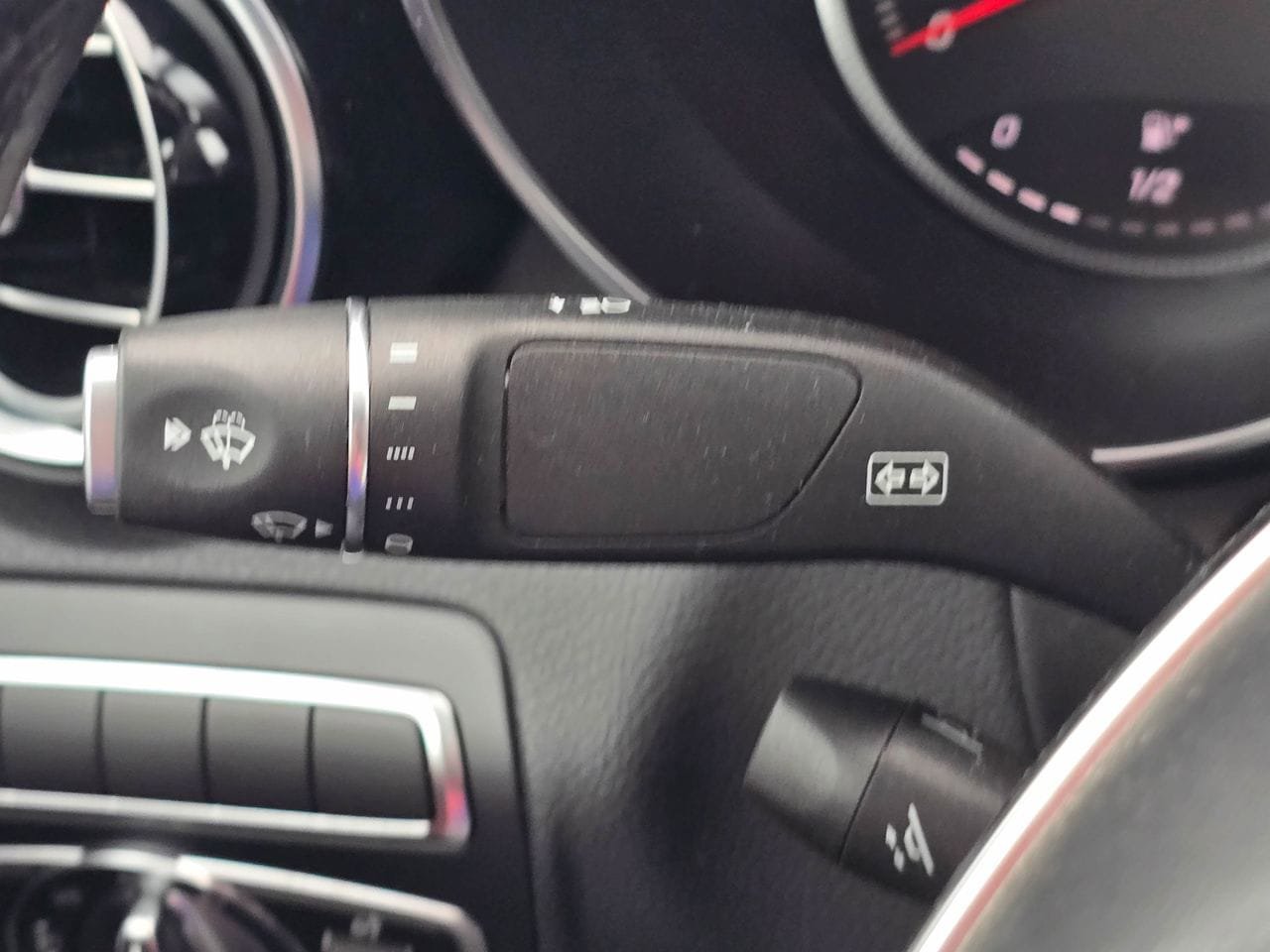 Used 2019 Mercedes-Benz GLC 300 4MATIC Coupe image 20