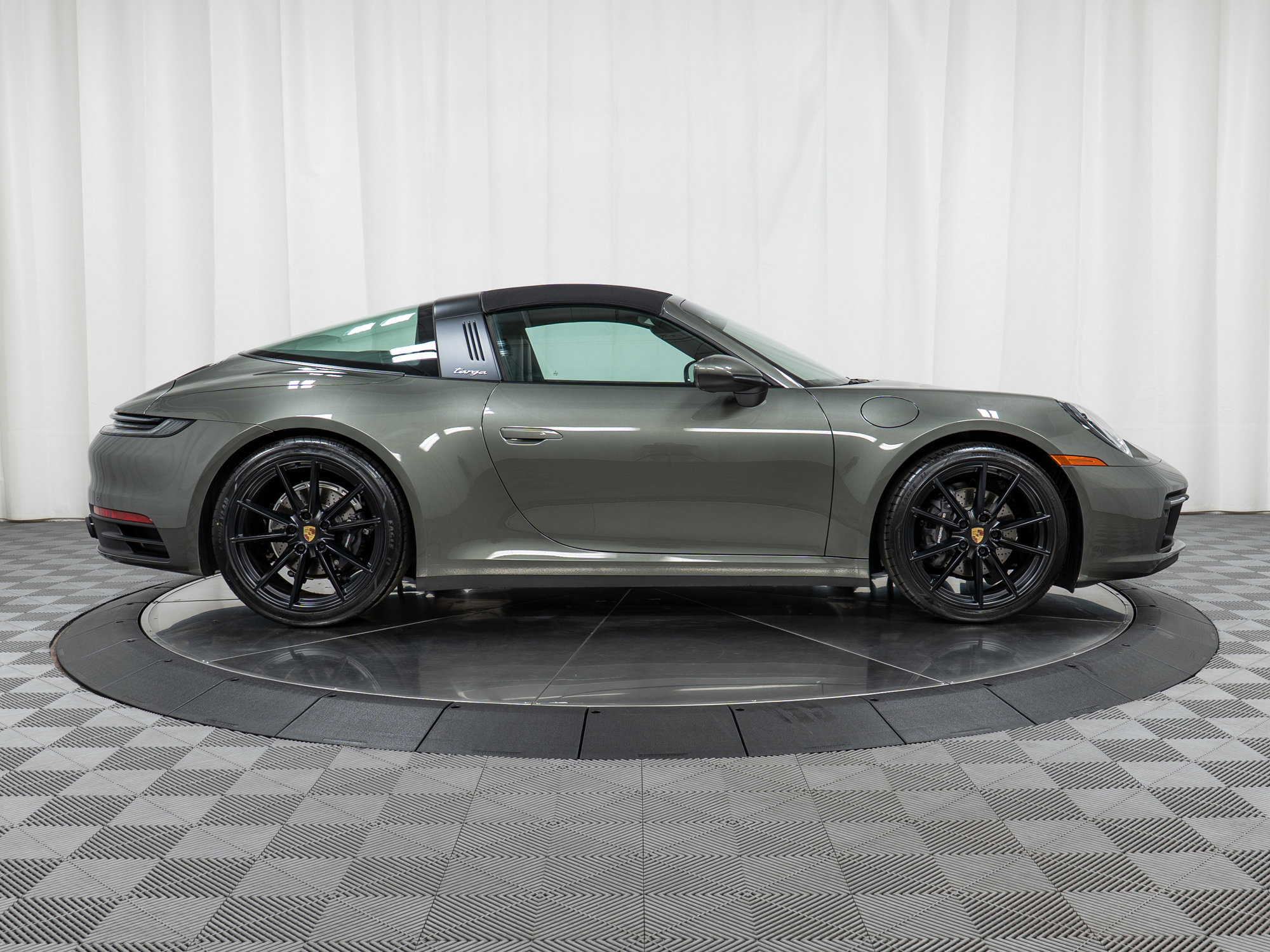 Certified 2022 Porsche 911 Targa 4 image 8