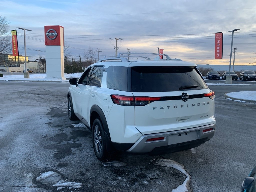 Used 2023 Nissan Pathfinder SL image 5