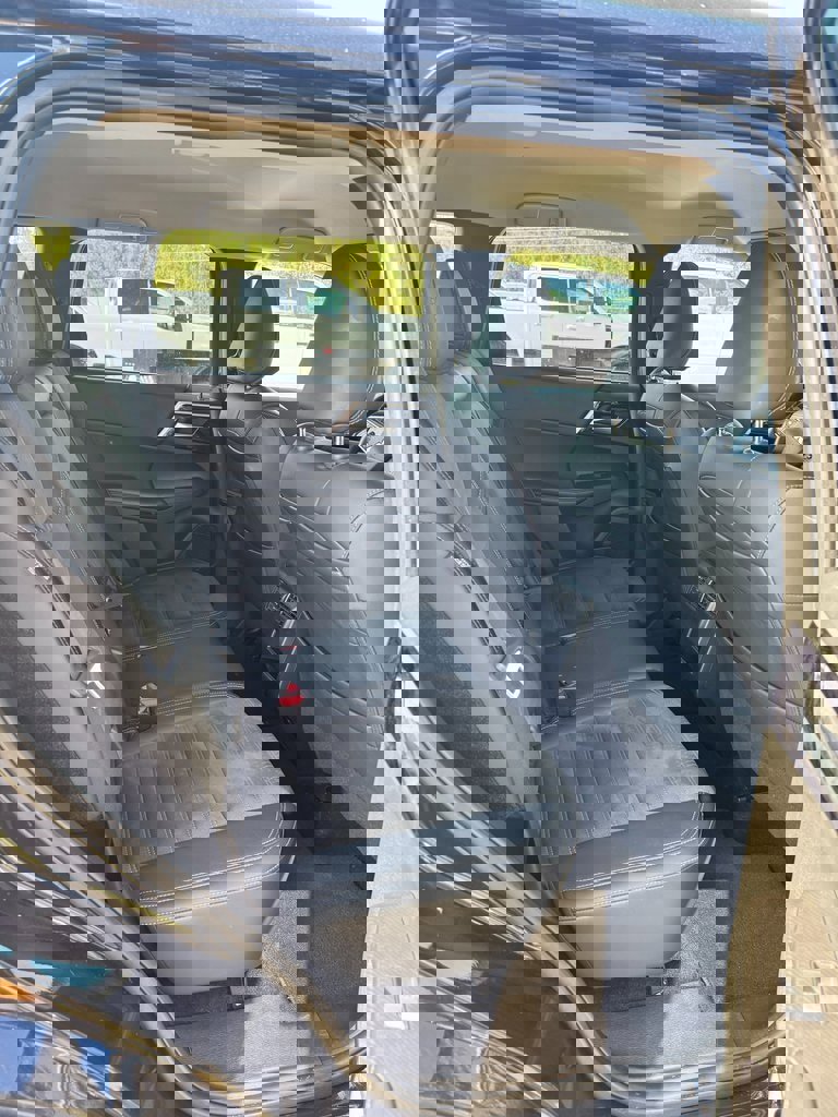 Used 2024 Mitsubishi Outlander SE image 12