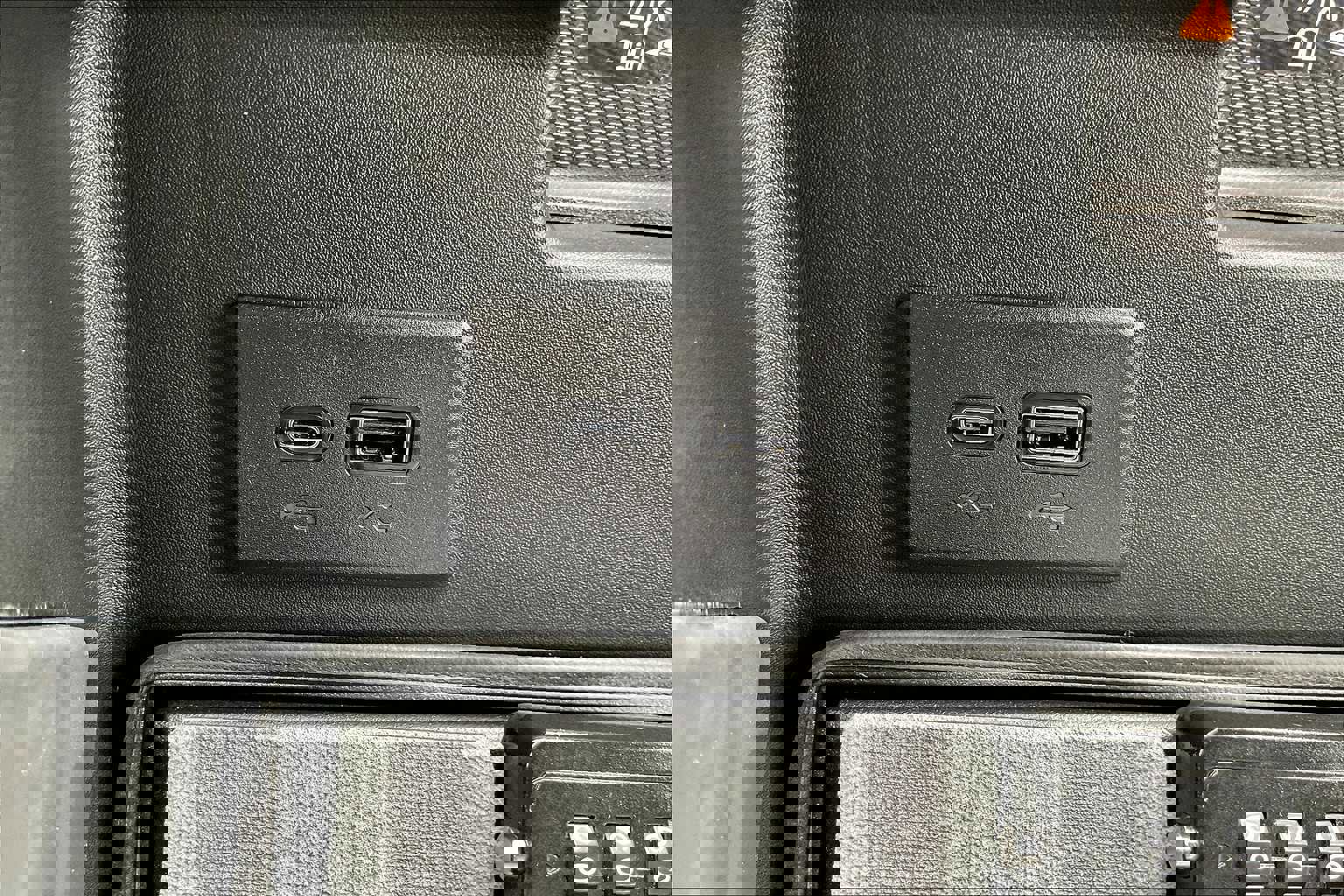 New 2025 GMC Sierra 1500 AT4 w/ AT4 Premium Package image 15