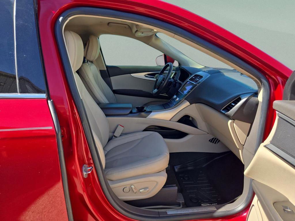 Used 2020 Lincoln Nautilus FWD w/ Equipment Group 101A image 28