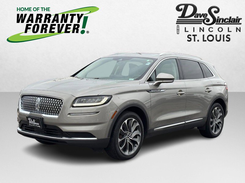 Used 2023 Lincoln Nautilus Reserve image 1