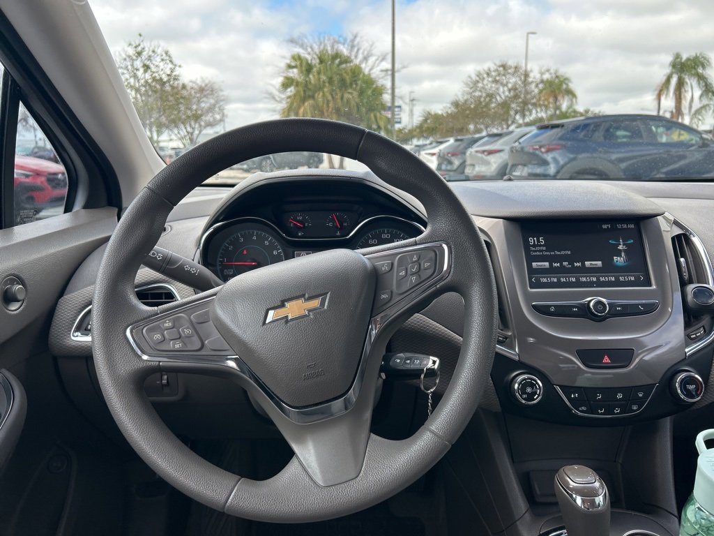 Used 2018 Chevrolet Cruze LT image 13