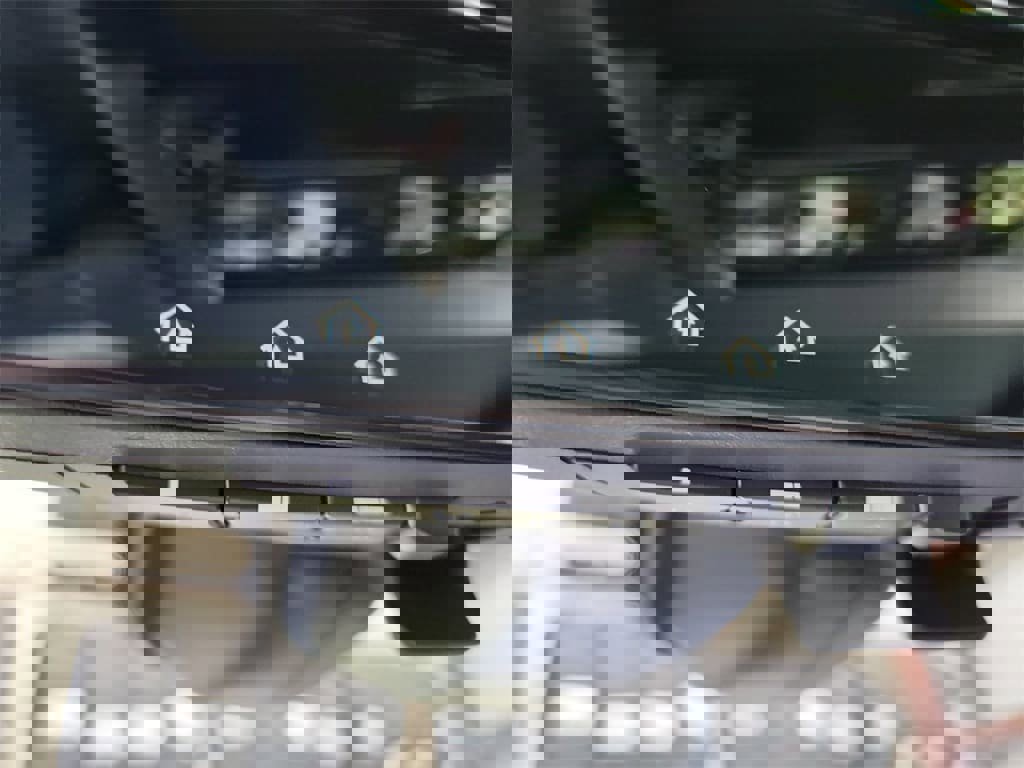 New 2024 Land Rover Range Rover SV image 39