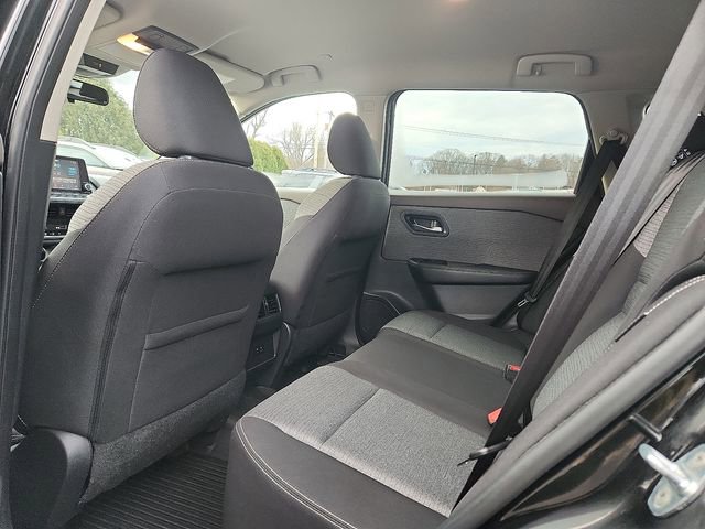 Used 2022 Nissan Rogue SV image 10