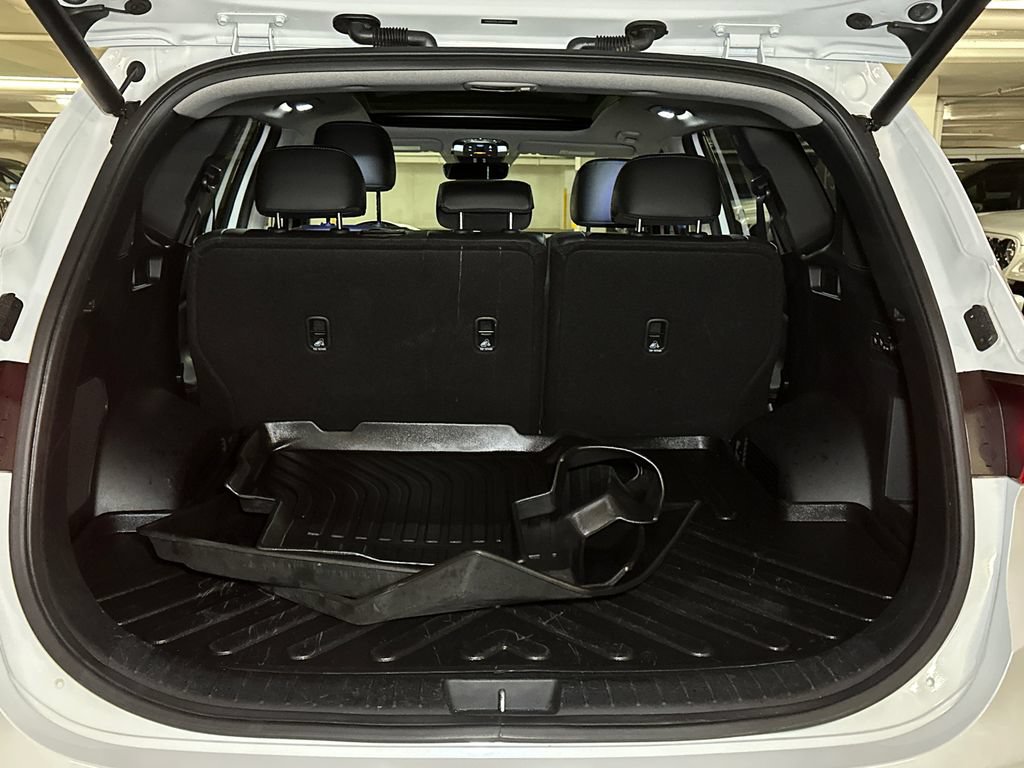 Used 2022 Hyundai Santa Fe Limited AWD/4WD image 6