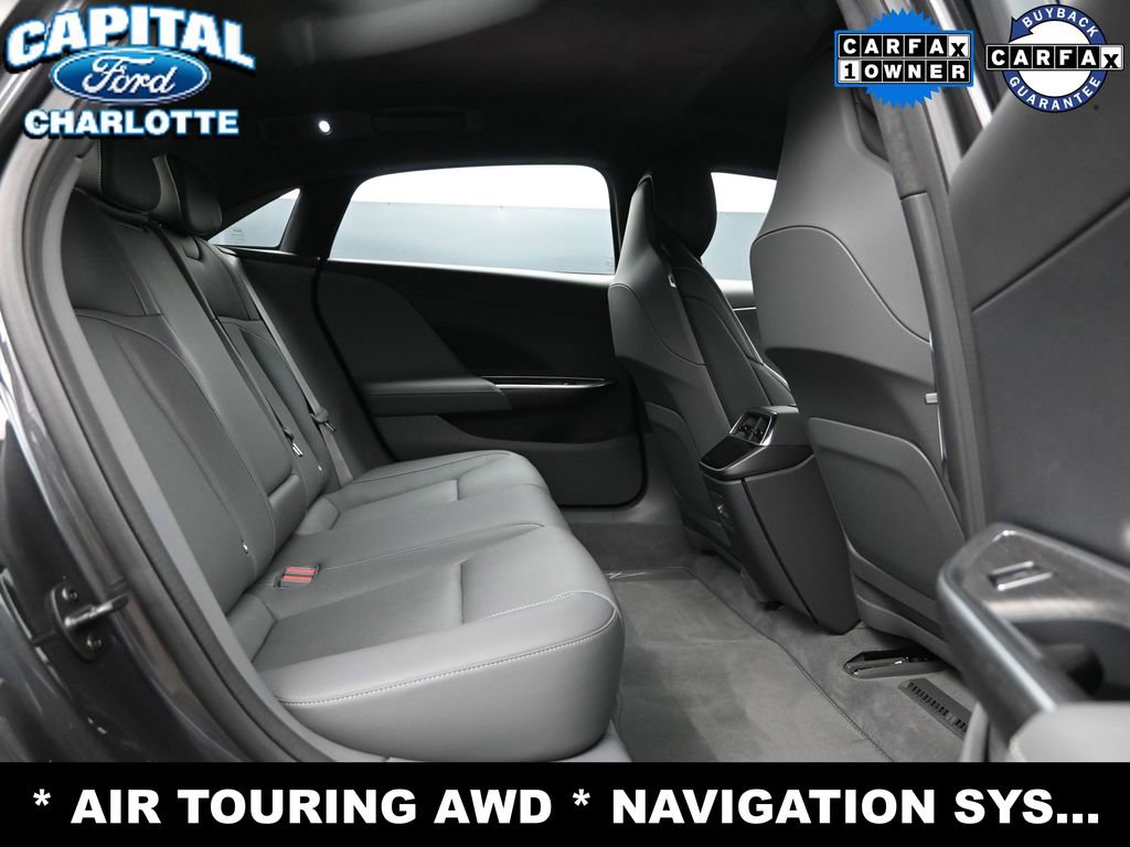 Used 2024 Lucid Air Touring image 11