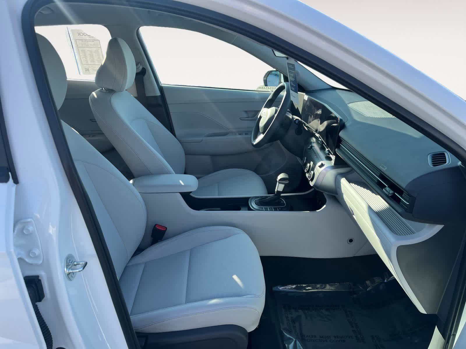 Used 2026 Hyundai Kona SE AWD/4WD image 15