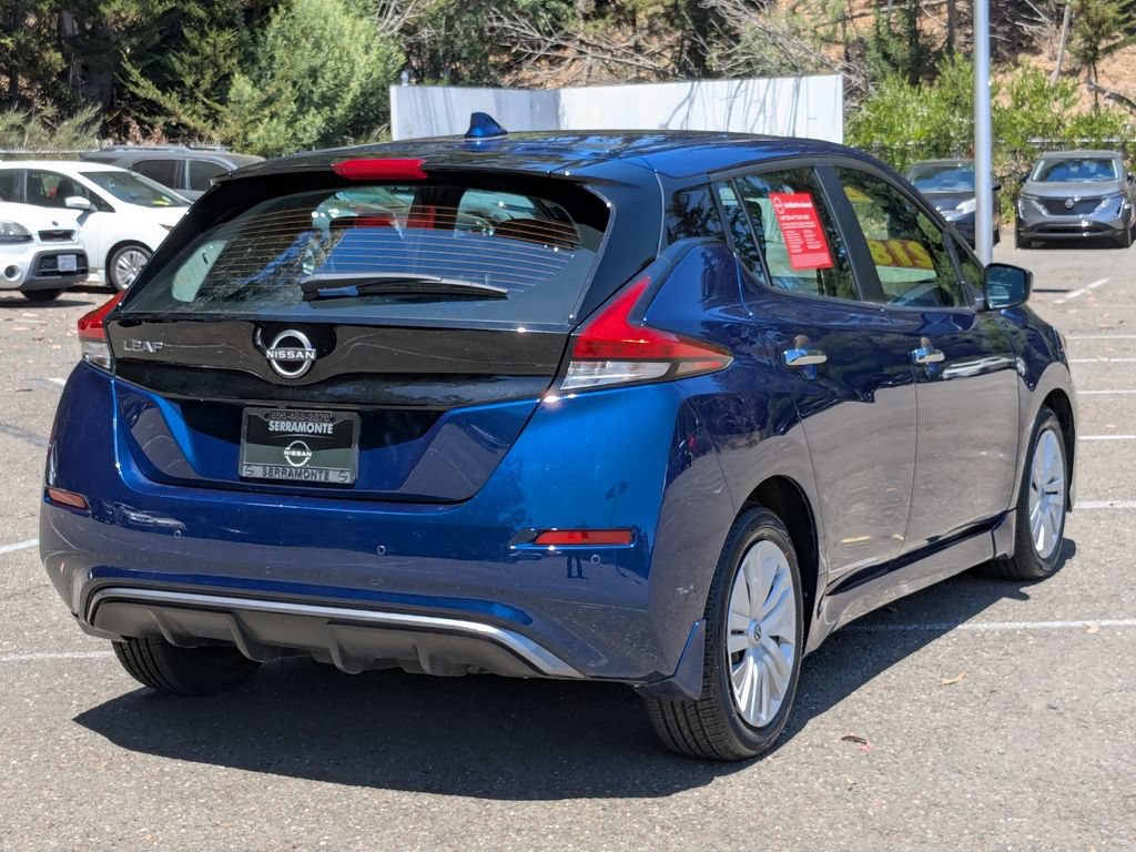 Used 2025 Nissan Leaf S FWD image 5