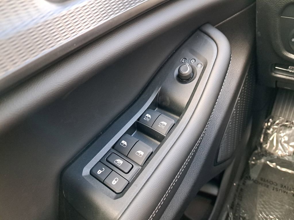 New 2025 Jeep Grand Cherokee Laredo X w/ Luxury Tech Group I image 35