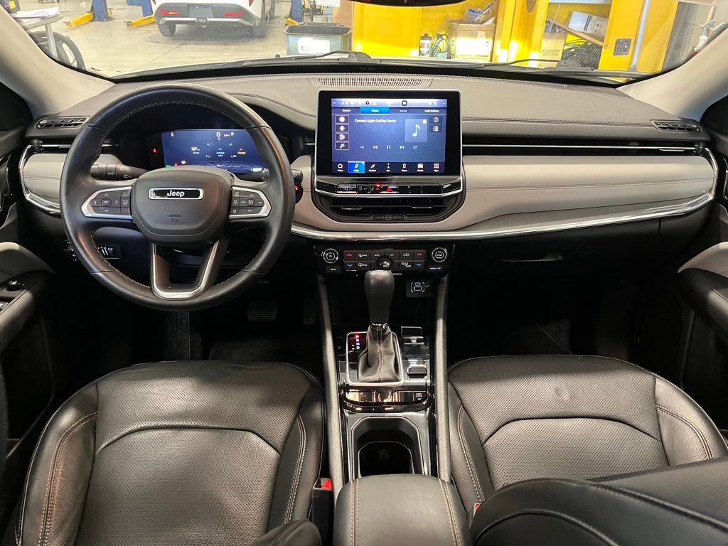 Used 2022 Jeep Compass Limited w/ Elite Group image 16