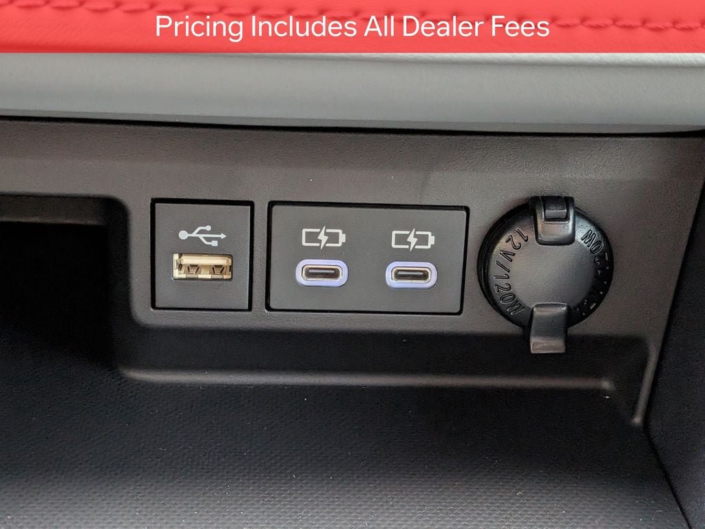 New 2026 Toyota Highlander Limited AWD/4WD image 24