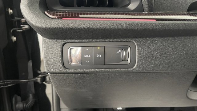 Used 2025 Chevrolet Traverse RS w/ LPO, Floor Liner Package image 36