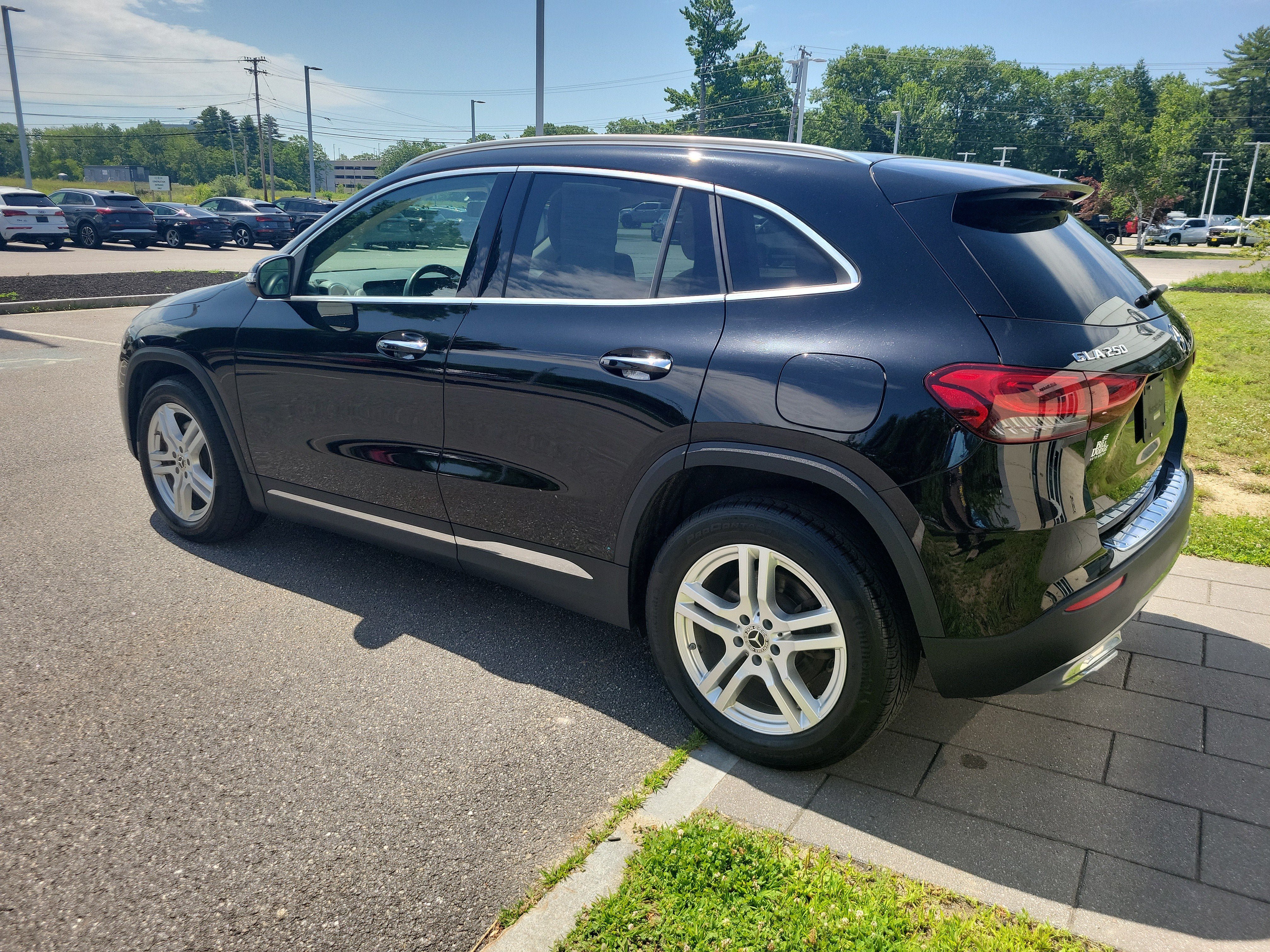 Used 2022 Mercedes-Benz GLA 250 4MATIC image 5