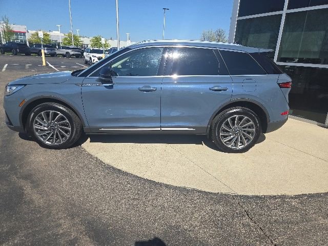Certified 2023 Lincoln Corsair Reserve w/ Equipment Group 201A AWD/4WD image 3