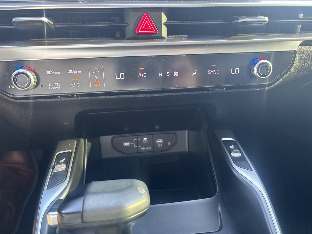 Used 2025 Kia Sorento S w/ Panoramic Sunroof Package FWD image 13