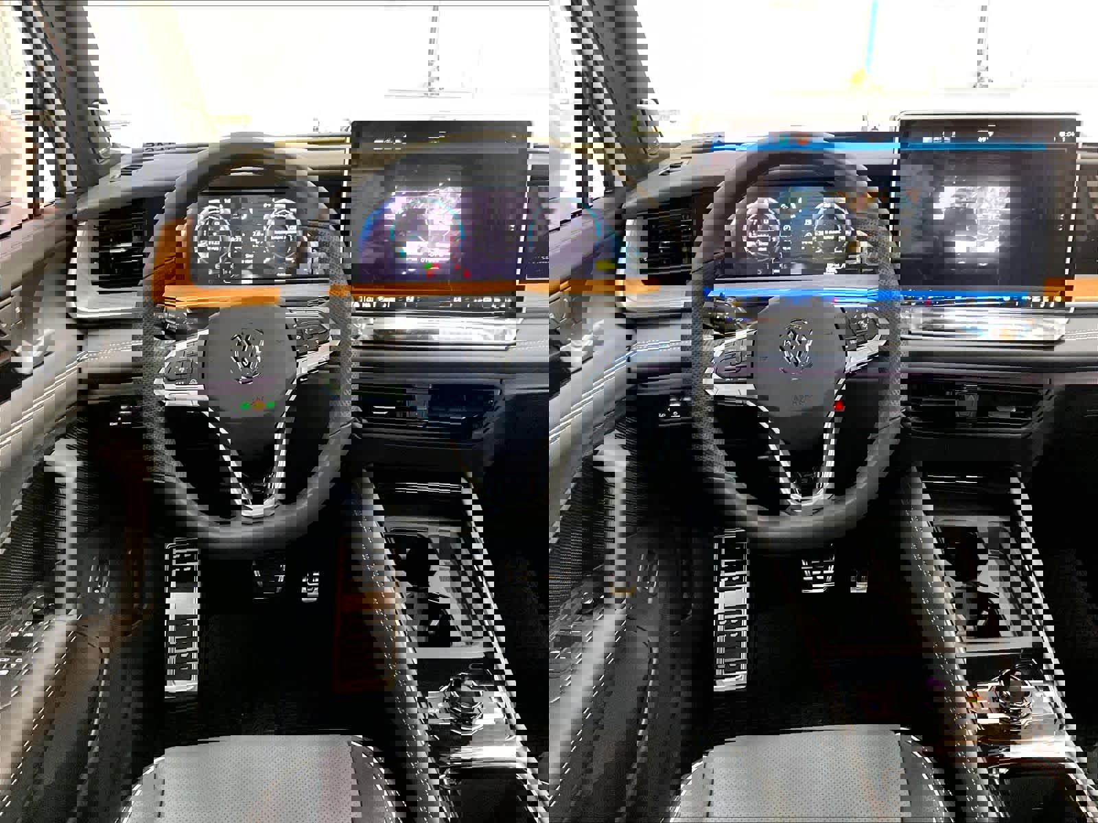 New 2026 Volkswagen Tiguan SEL R-Line image 15