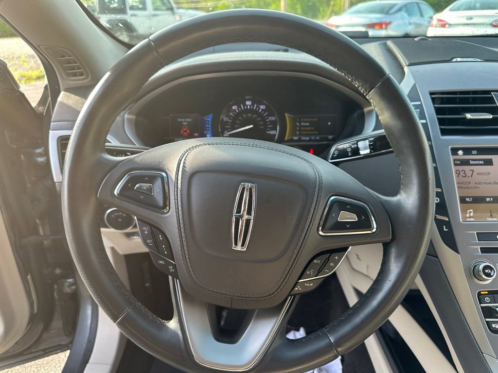 Used 2019 Lincoln MKZ Reserve w/ Reserve Plus Package FWD image 13