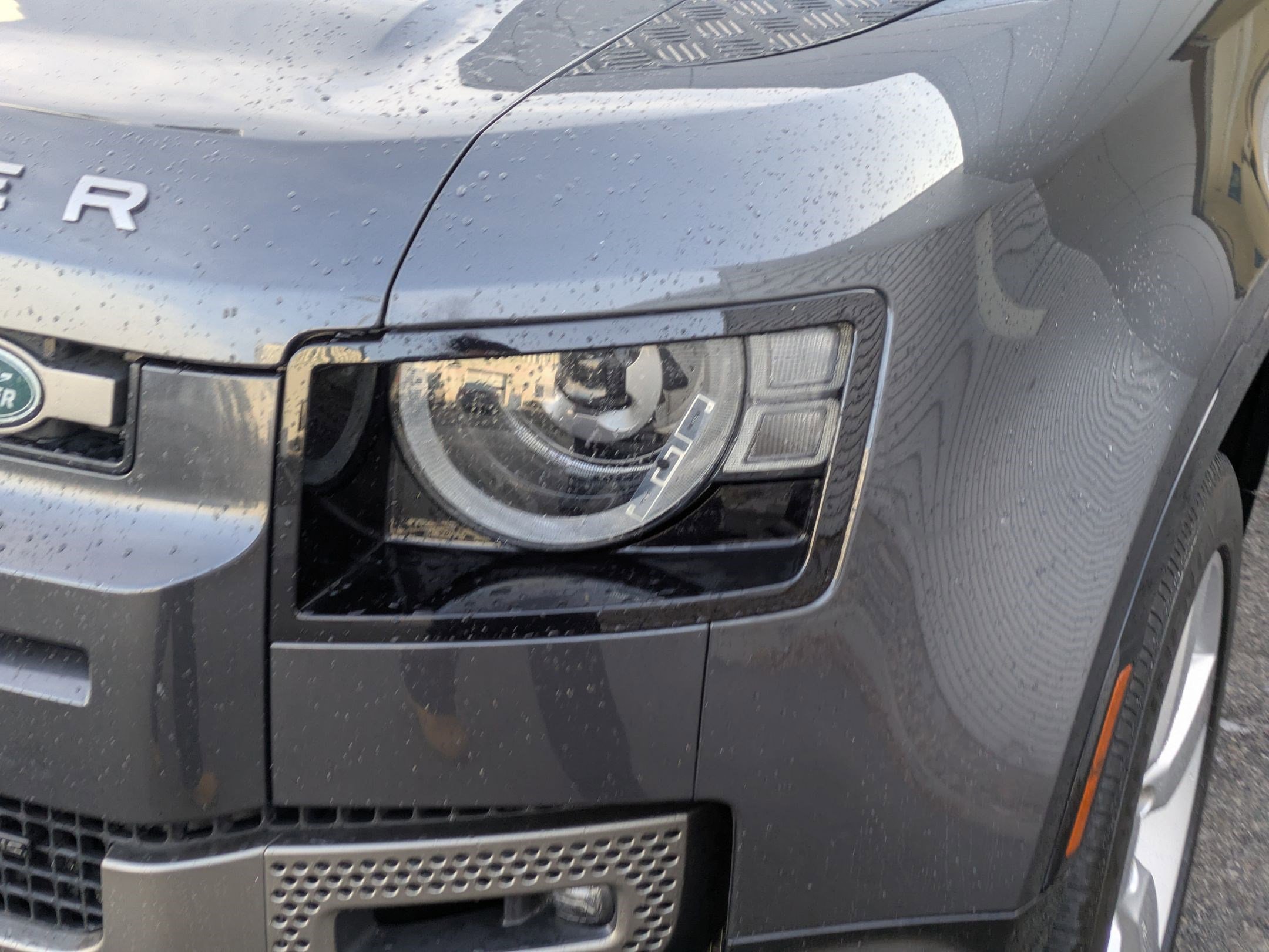 Used 2022 Land Rover Defender 110 X-Dynamic HSE image 10