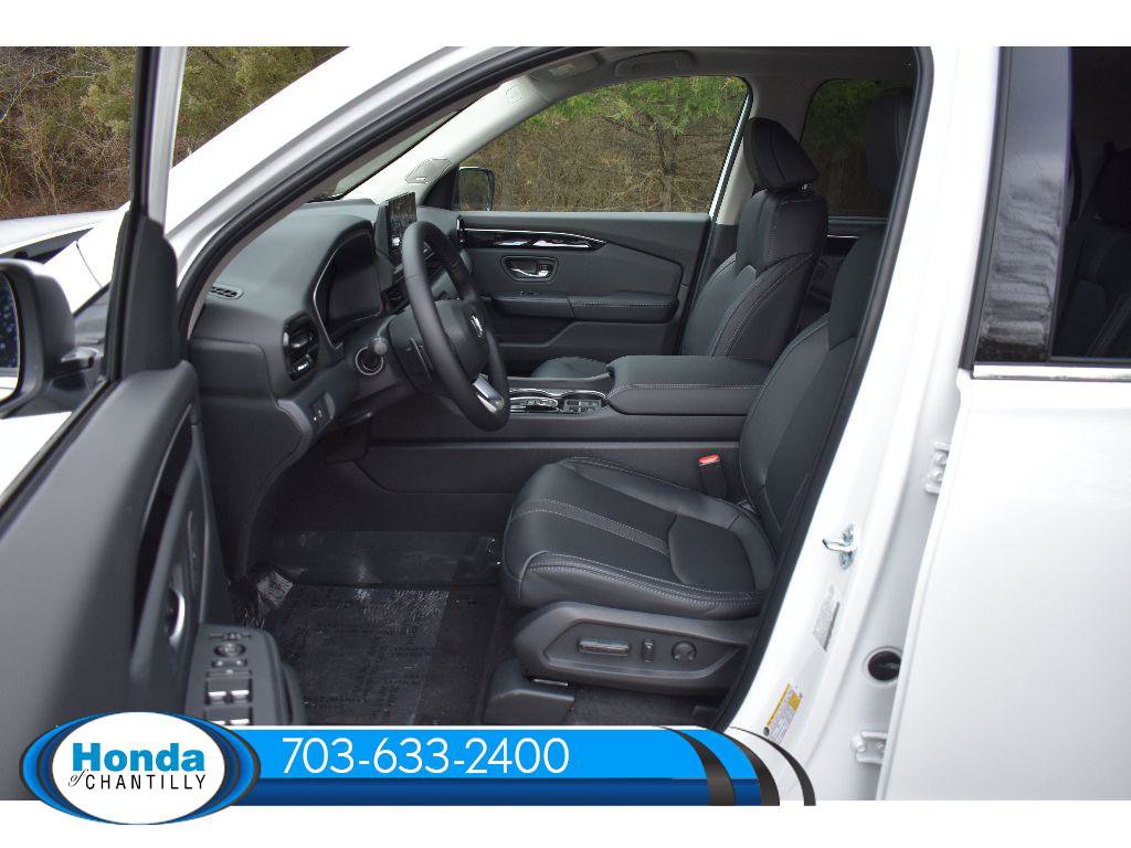 New 2025 Honda Pilot Touring image 27