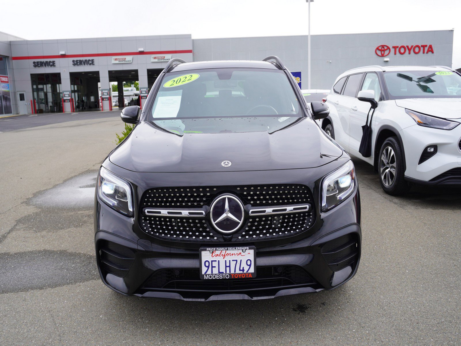 Used 2022 Mercedes-Benz GLB 250 4MATIC image 7
