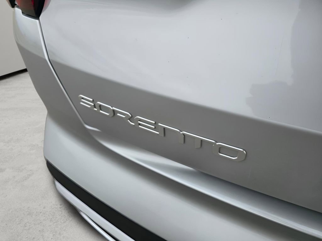 Used 2024 Kia Sorento EX image 10