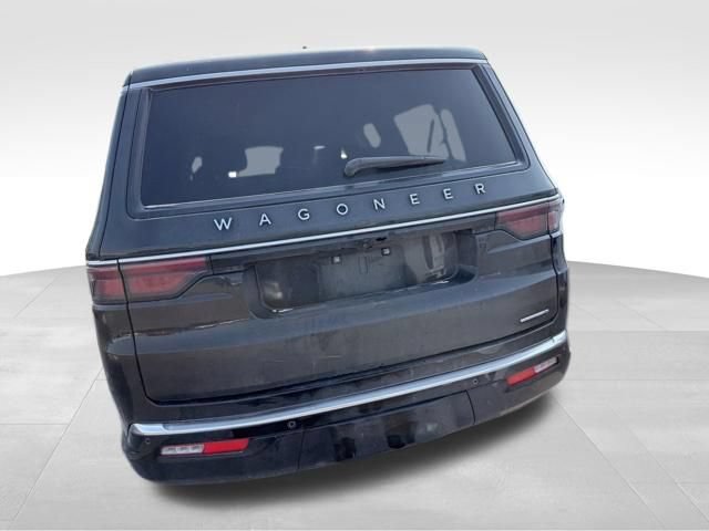 Used 2024 Jeep Wagoneer L Series II w/ Flexible Seating Group AWD/4WD image 14