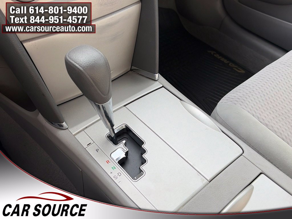 Used 2011 Toyota Camry LE FWD image 18