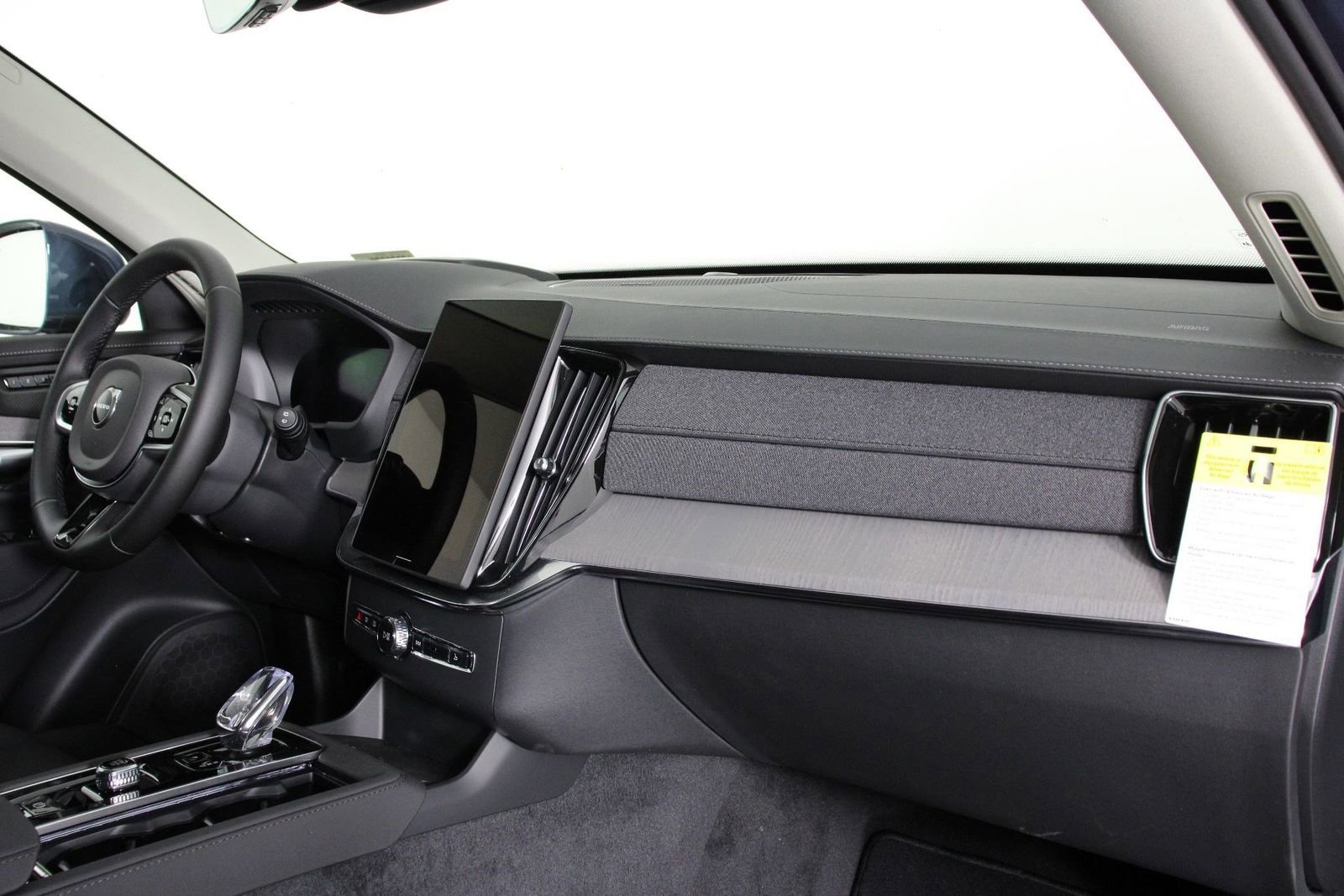 New 2026 Volvo XC90 T8 Ultra image 9