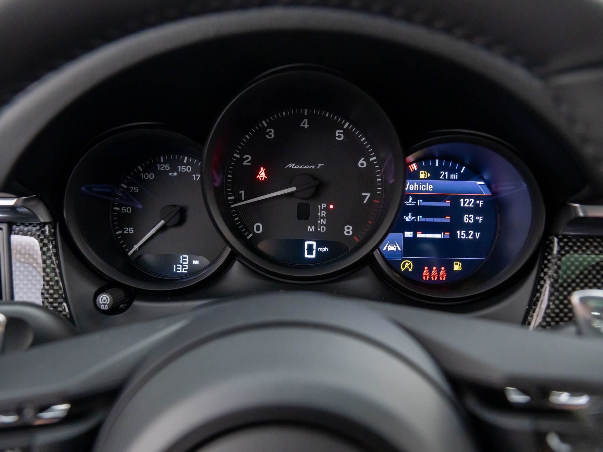 New 2026 Porsche Macan Turbo image 25