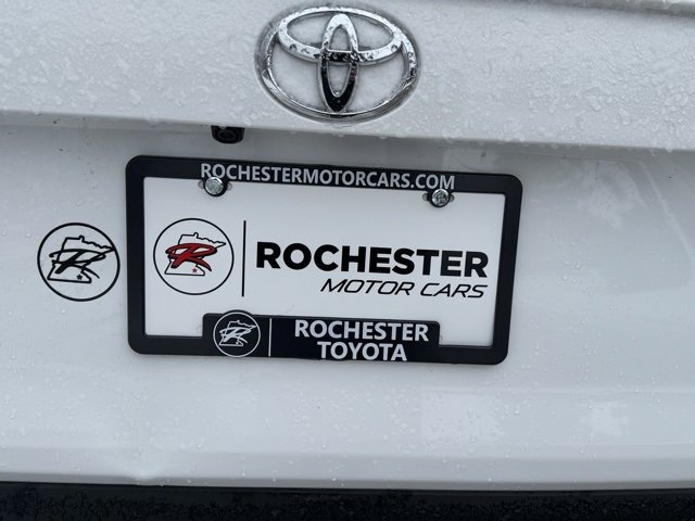 Used 2022 Toyota RAV4 XLE image 38