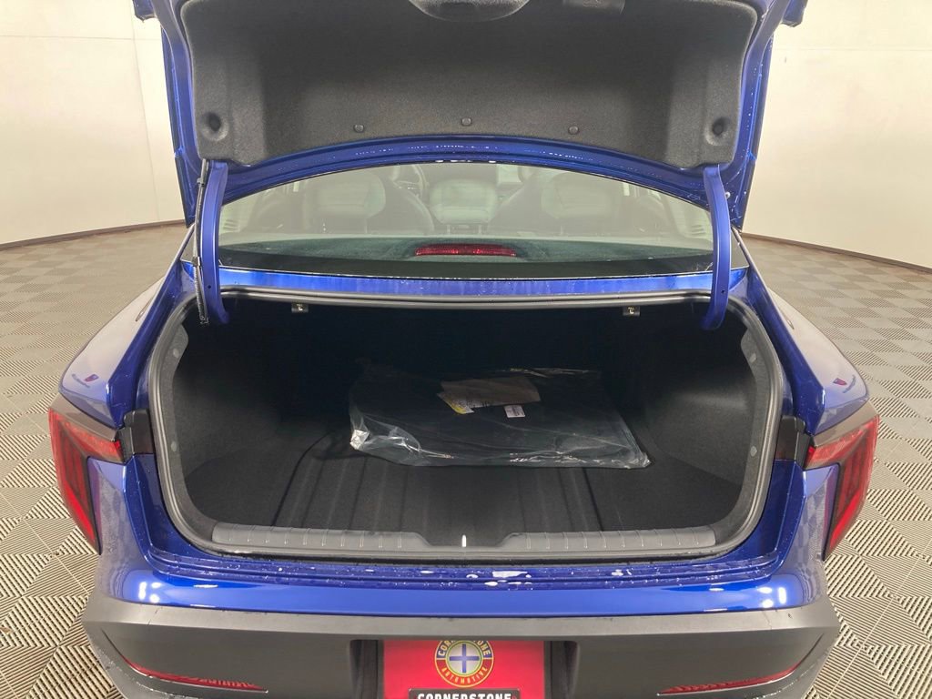 New 2025 Kia K4 LXS image 21