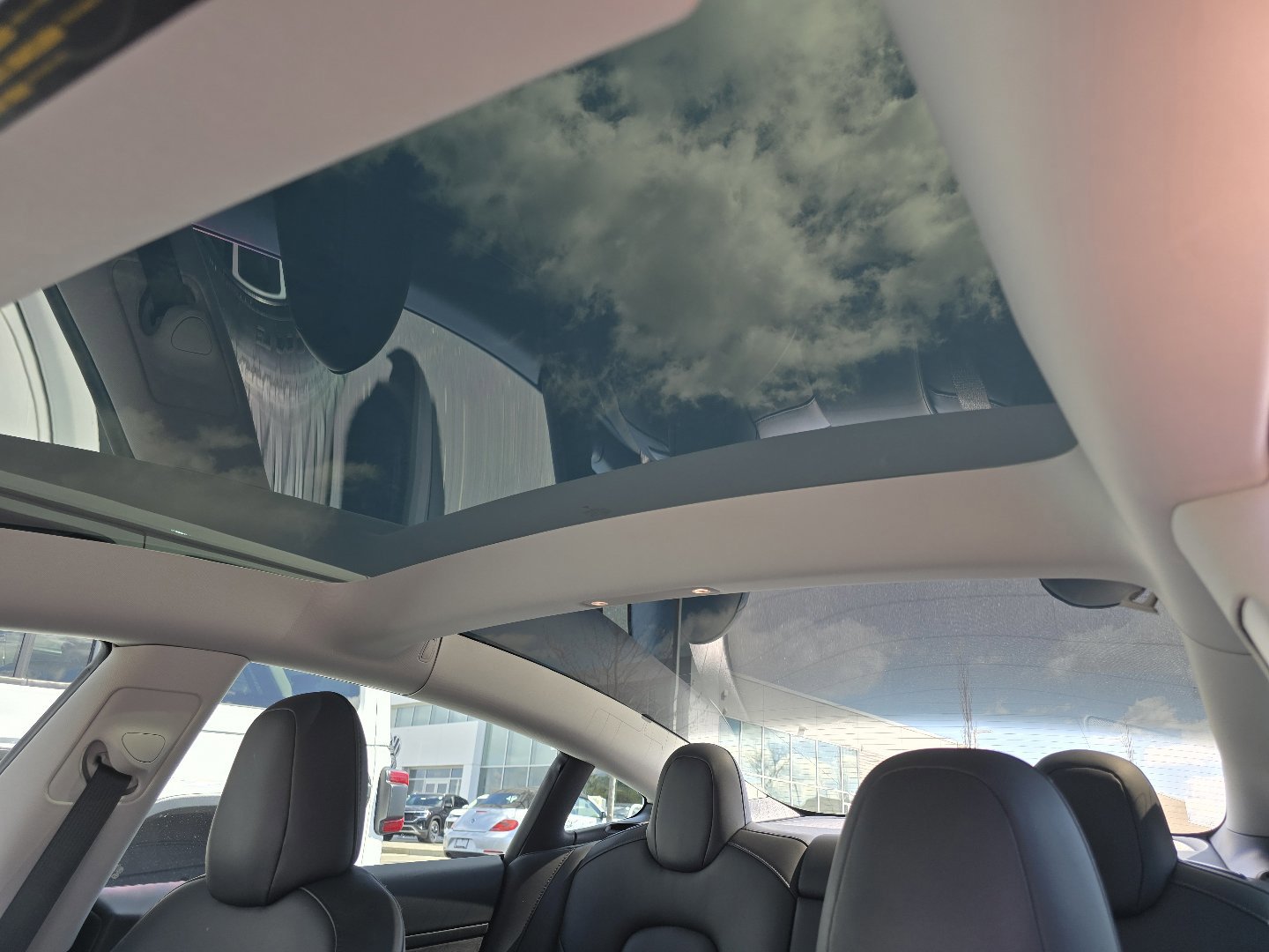 Used 2021 Tesla Model 3 Standard Range Plus image 3