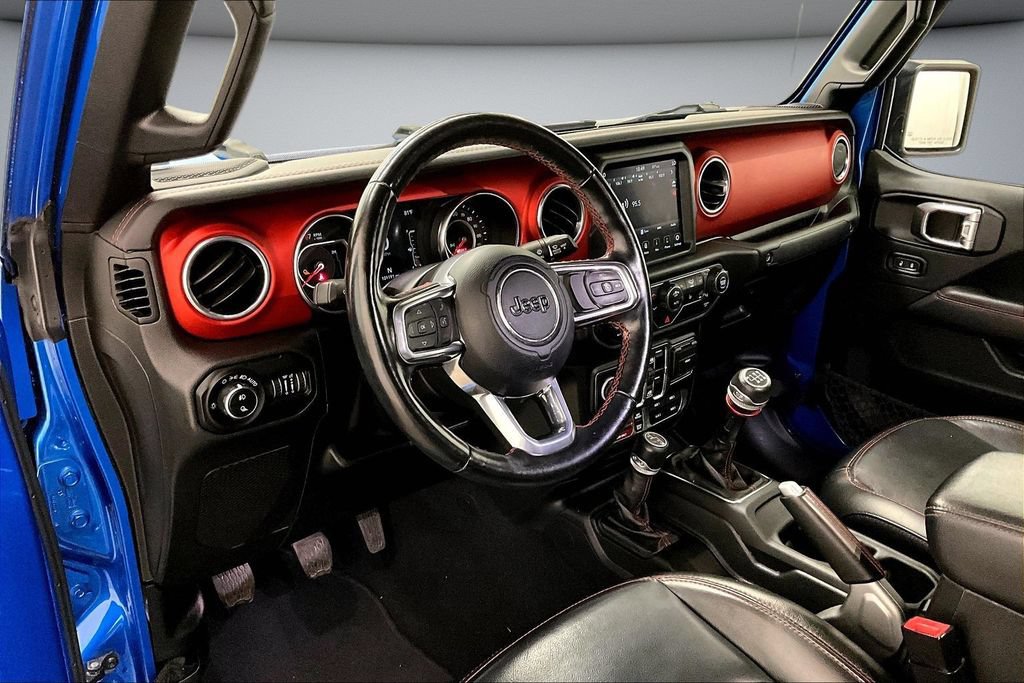 Used 2020 Jeep Gladiator Rubicon w/ Dual Top Group AWD/4WD image 18