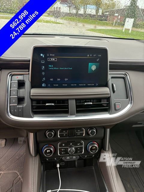 Used 2024 Chevrolet Tahoe Z71 w/ Luxury Package AWD/4WD image 19