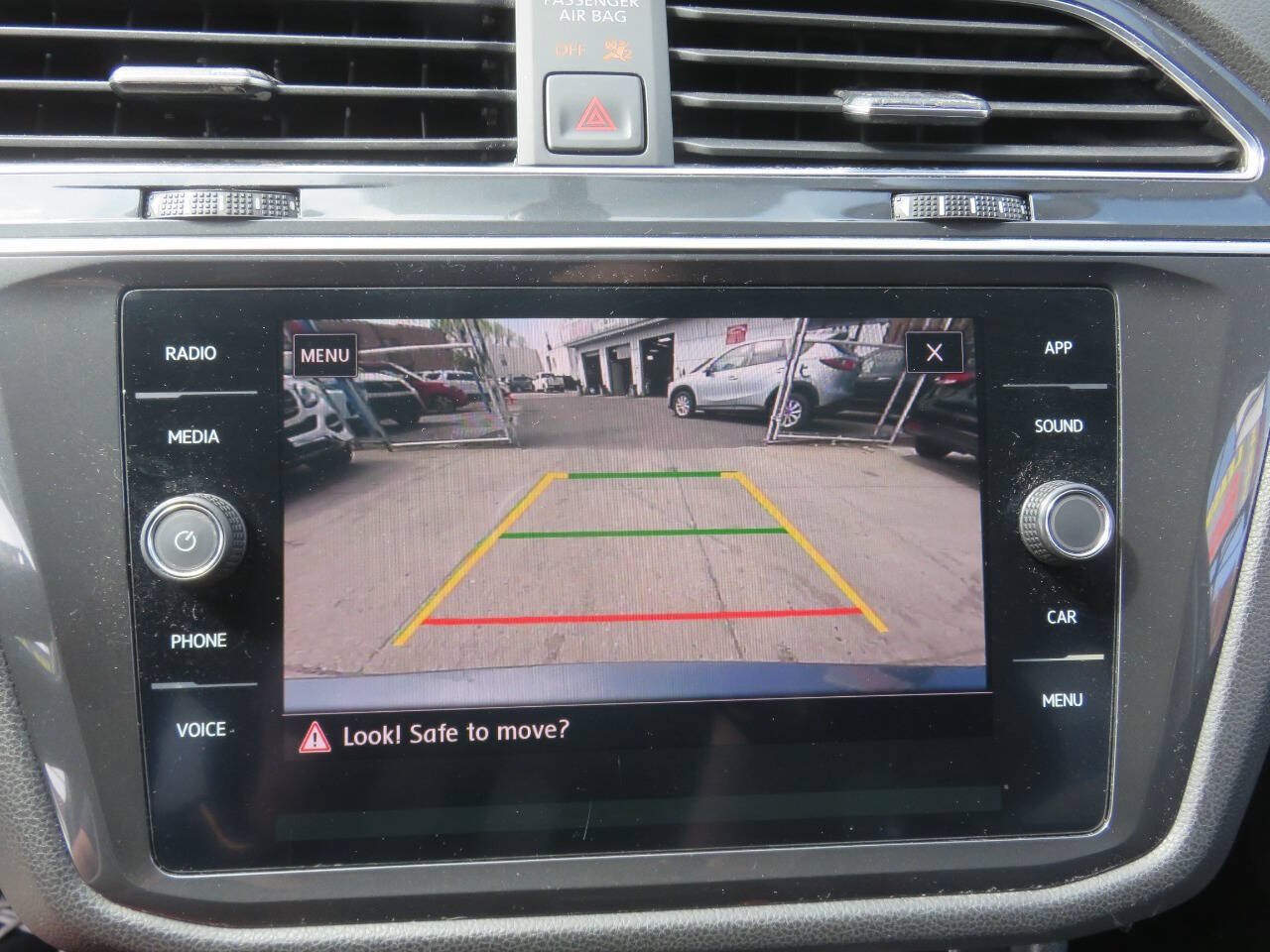Used 2020 Volkswagen Tiguan S FWD image 17