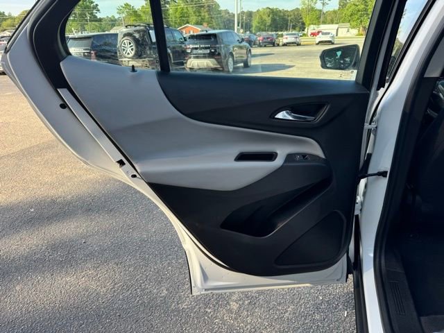 Used 2019 Chevrolet Equinox LS FWD image 15