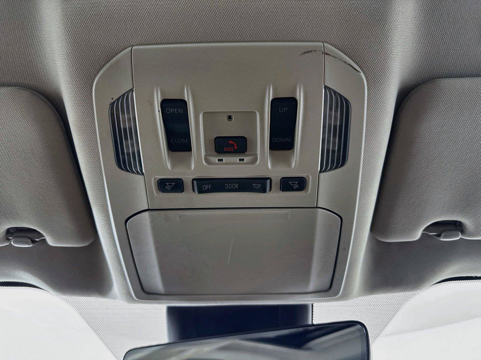 Certified 2025 Toyota Highlander XLE FWD image 24